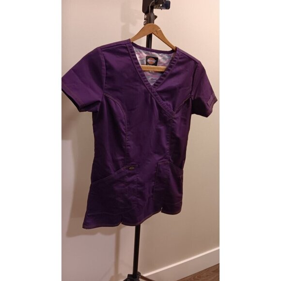 XXS Dickies Womens Scrub T-shirt Purple Scrubs V-Neck. See Photos - Picture 2 of 13